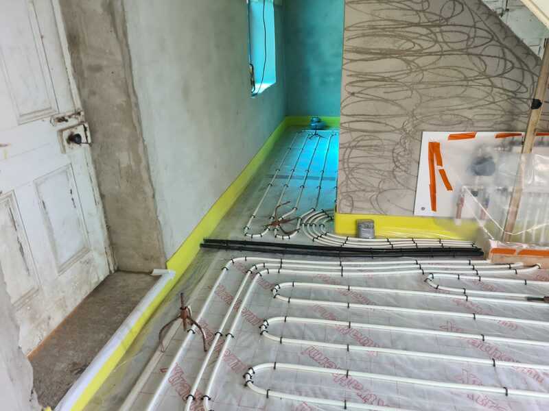 screeding contractors cornwall - underfloor heating screed preperation